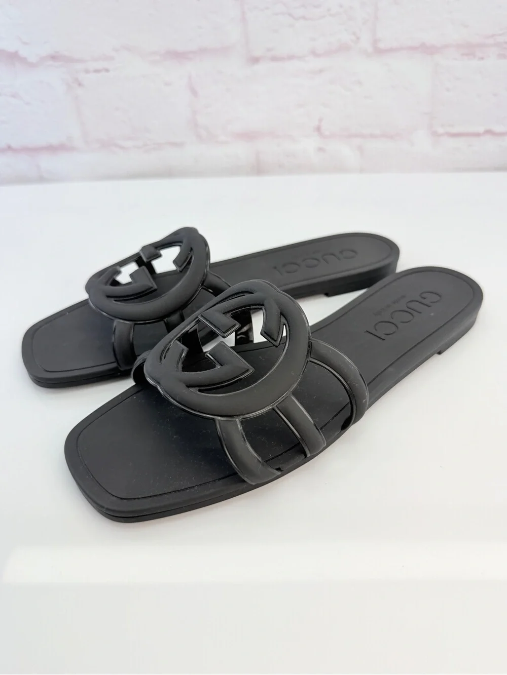 Gucci Women's Black Interlocking G Slide Sandals 39 NIB